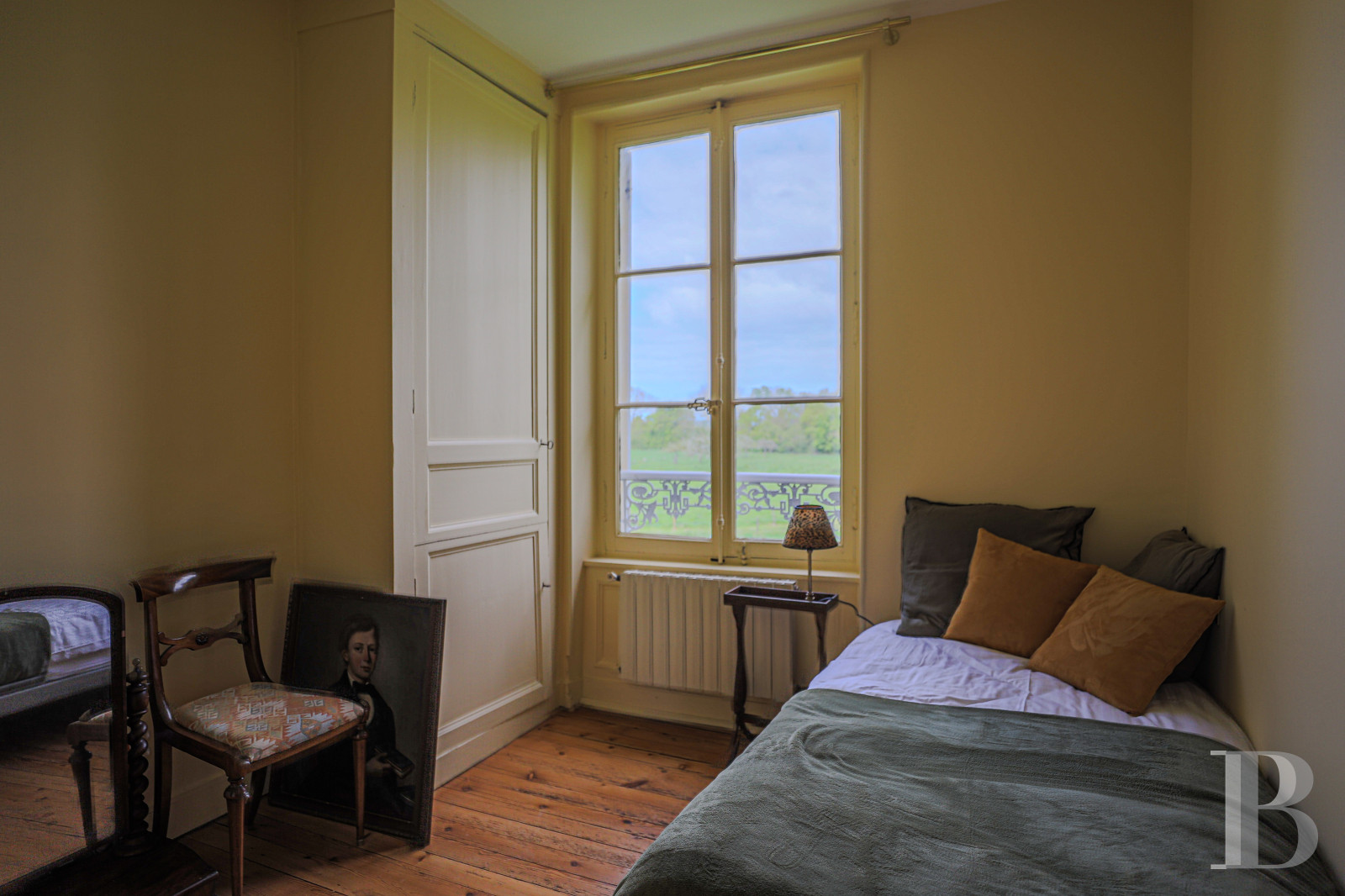 A 19th-century house bordered by a moat, in the Pays d'Auge region, in Normandy  - photo  n°35
